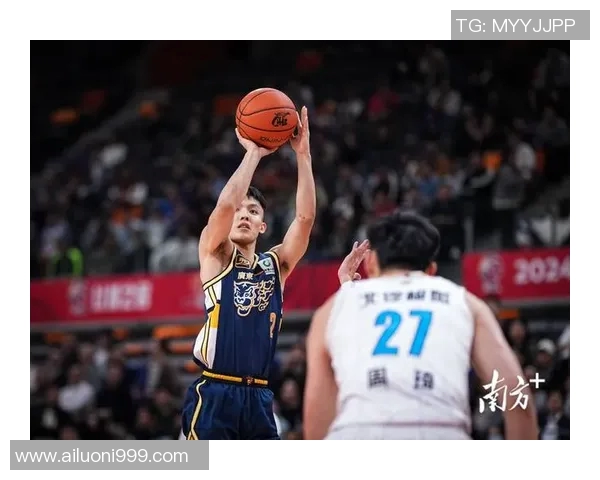 CBA精彩重播广东队对阵青岛队全场回顾与精彩瞬间分析